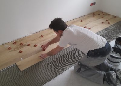 Pose Carrelage imitation parquet 20x120 à la cale