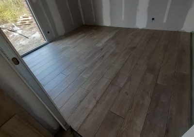 Pose Carrelage imitation parquet format 20x120 à la cale