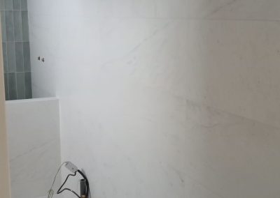 Pose Faïence 33x100 à la cale