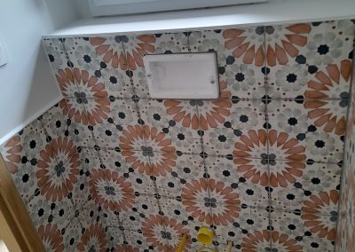Faïence à Motif fleuri Toilettes format 20x20