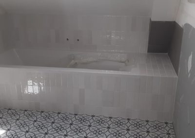 Pose Faïence mur de Douche et Baignoire format 6.5x20 | J.T Carrelage