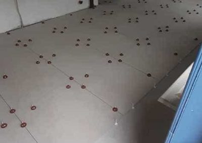 Pose carrelage au sol format 75x75 sur Chape liquide | J.T Carrelage