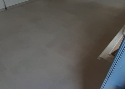 Pose carrelage au sol format 75x75 sur Chape liquide | J.T Carrelage